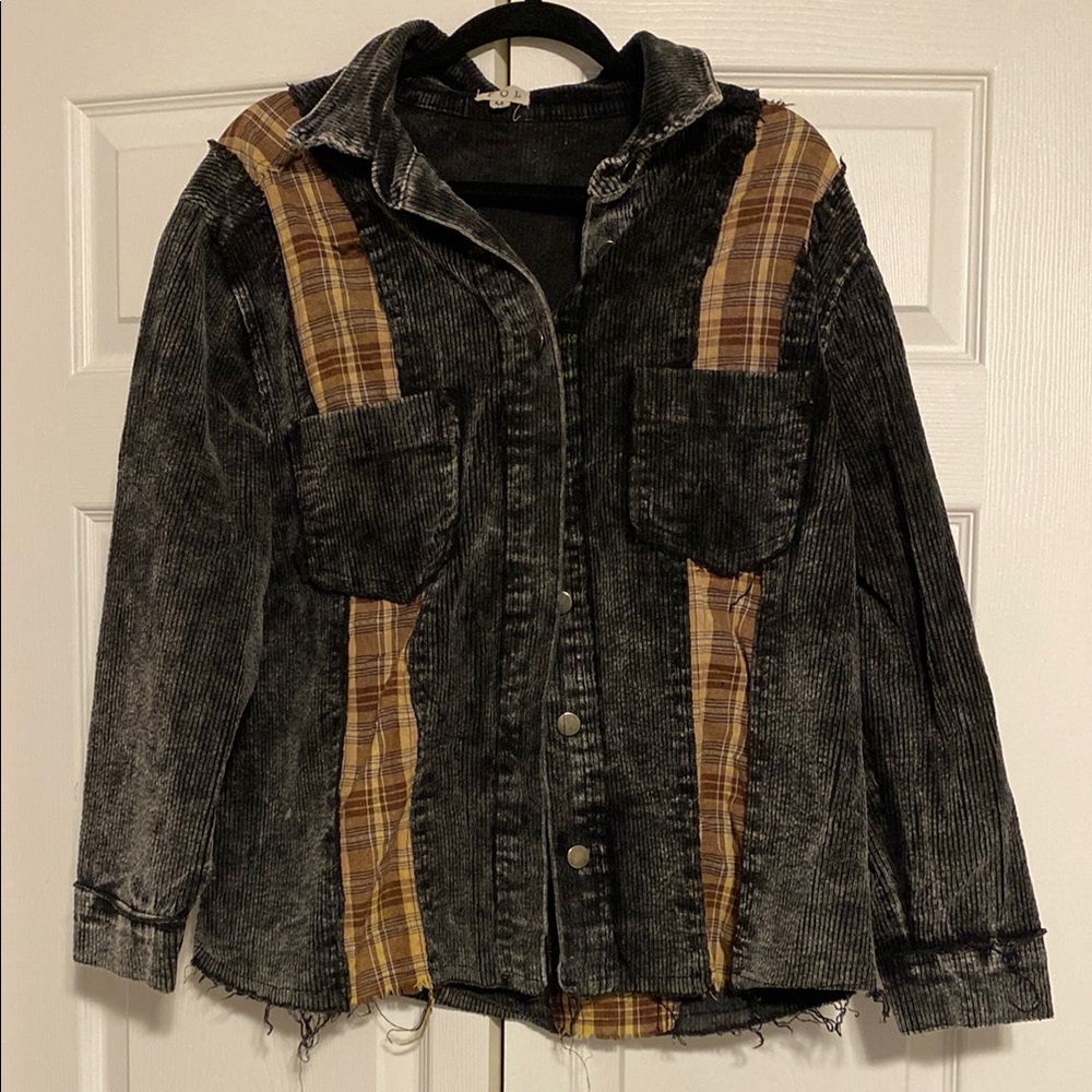 POL. Women’s shacket.